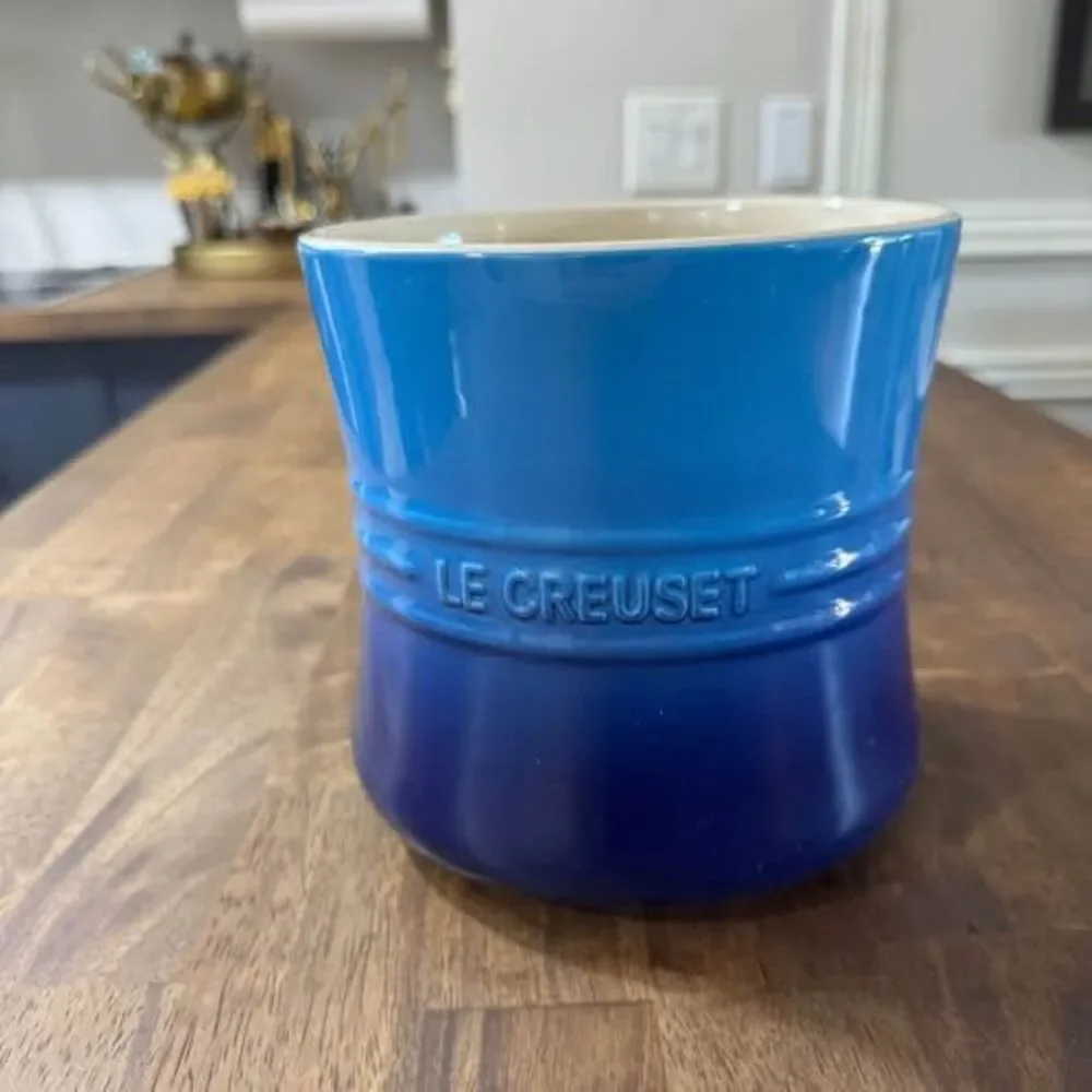 Le Creuset Azure Blue Stoneware Utensil Crock 2.3L / 2⅜ Qt – Second Choice